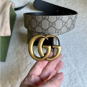 Designer belt- like new! Size 90